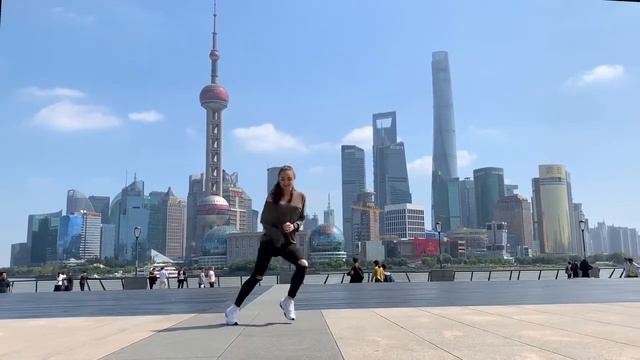 Девушка шикарно танцует Шафл ? Shuffle Dance смотреть онлайн