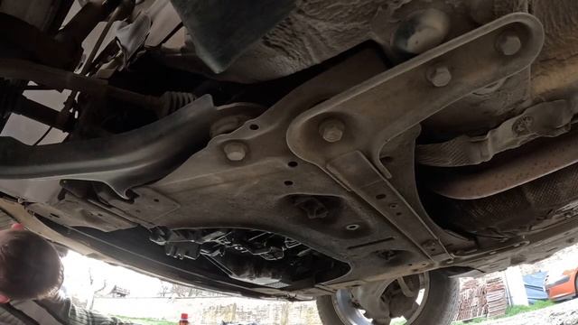 Renault Megane 2 Engine mount смотреть онлайн