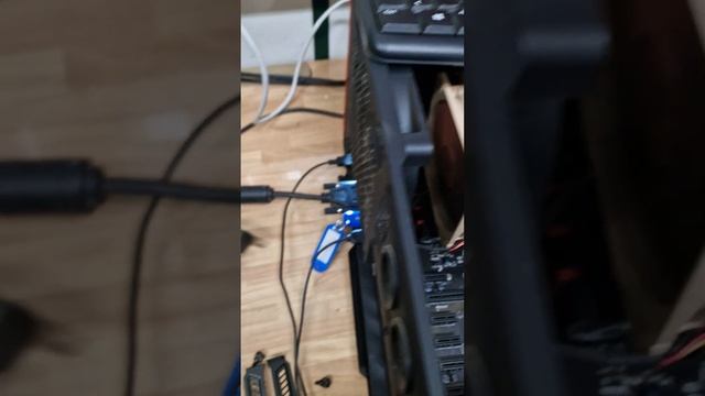 Tarjeta gráfica provoca corto en este PC смотреть онлайн