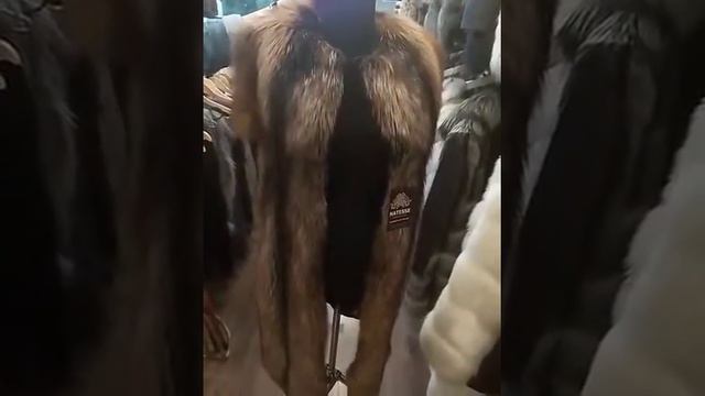Жилетка из меха чернобурки смотреть онлайн