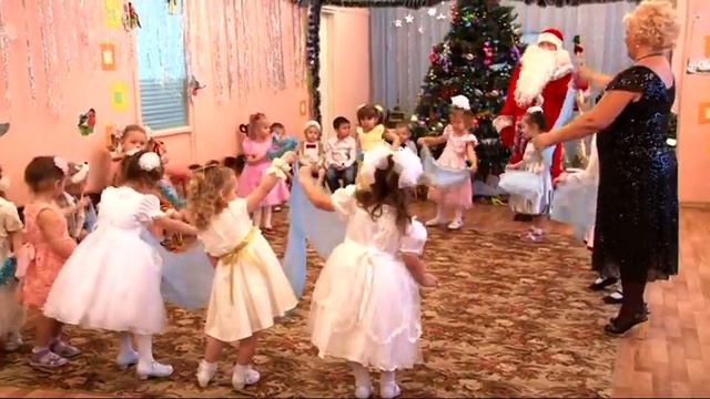 Новогодний утренник 2014 смотреть онлайн