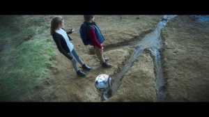 Назад к динозаврам (2023)