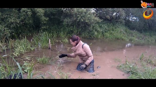 Girl has Fun in the Mud in a Blue Dress | Part-2 | #GRSamarTV смотреть онлайн