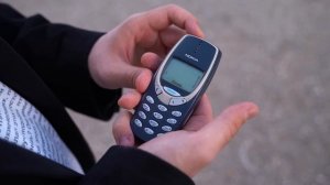 Легендарный телефон и главный МЕМ: Nokia 3310!