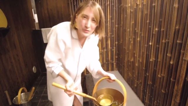 Как японцы принимают БАНЮ. Чайная церемония в сауне смотреть онлайн