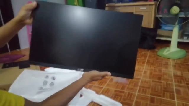รีวิวจอคอม LED 23.8 นิ้ว พอร์ต HDMI มีเสียงออกที่จอ смотреть онлайн