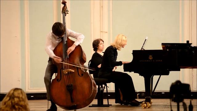 Franchi - Introduction and Tarantella for double bass & piano смотреть онлайн