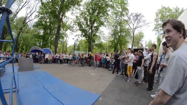 Экстрим стихя Паркур челлендж, отборочные. Эклипс VS Ленивый смотреть онлайн