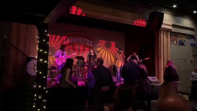 Young Petty Thieves and Billy Gibson @ Lafayette's Memphis смотреть онлайн