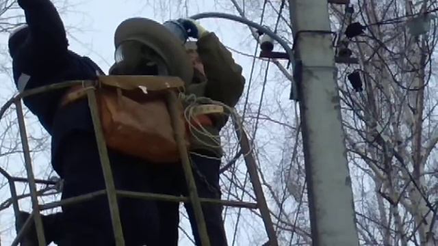 Сценарий 1993г. Монтаж светильника смотреть онлайн