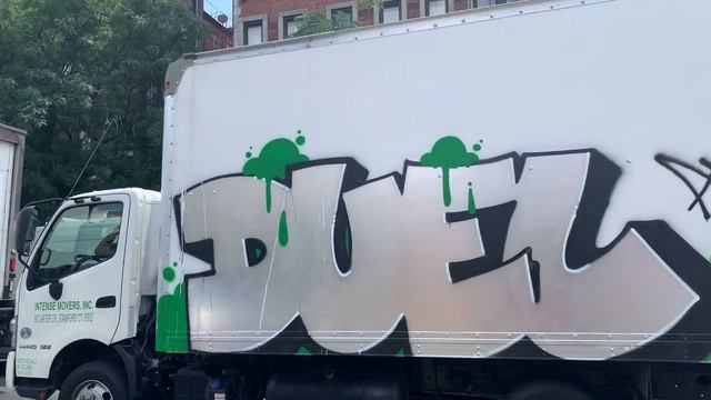 Downtown Graffiti NYC Summer 2021 смотреть онлайн