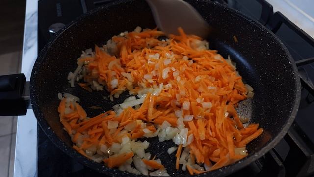 Тушеная капуста. Как тушить капусту, чтобы всё съели. Тушёная капуста, пошаговый рецепт без мяса. смотреть онлайн