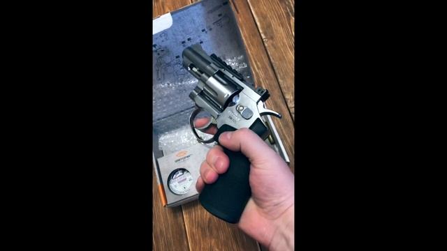 Продаю пневматический пистолет Gletcher SW R25 — газобаллонный «Smith & Wesson» смотреть онлайн