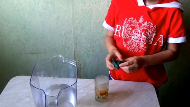 Опыты с детьми/простая наука/сухая салфетка из воды смотреть онлайн