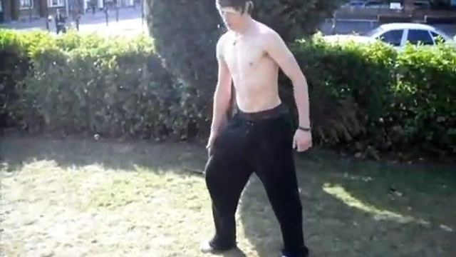 STREET MONKEYS: Kick The Moon Tutorial