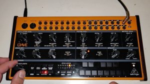 Behringer Crave Only (30 Minutes Sequencer Play)