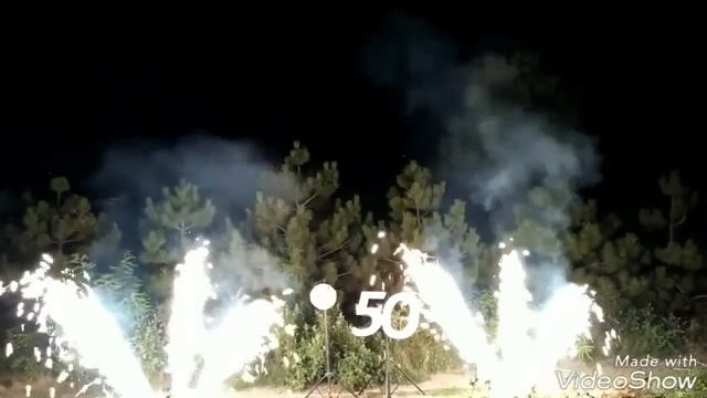 Надпись, фонтаны, колесо 4 700 смотреть онлайн
