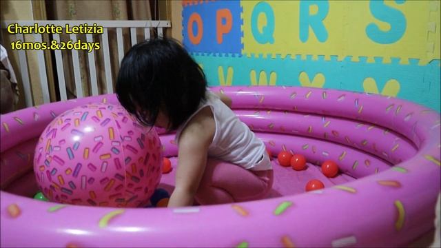 DIY Indoor playground ball pool at home. How to install alphabet puzzle on wall смотреть онлайн