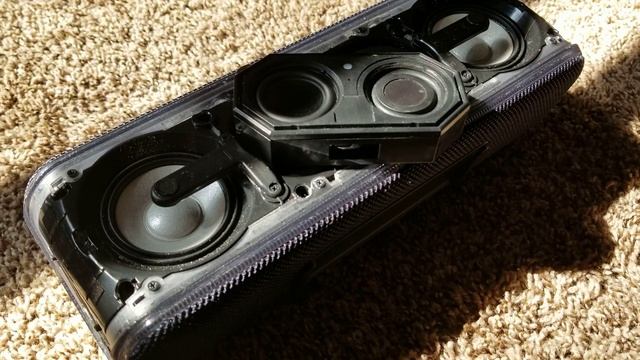 Sony Xb41 and Altec Lansing Mini H20 Bass Test | 60 FPS!! смотреть онлайн