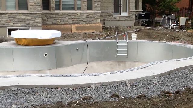 Jonathan Robert Landscape + Design- Total Backyard Transformation Day 1 смотреть онлайн