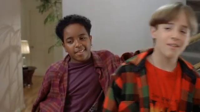Ghost in the Machine (1993) - Babysitter scene смотреть онлайн