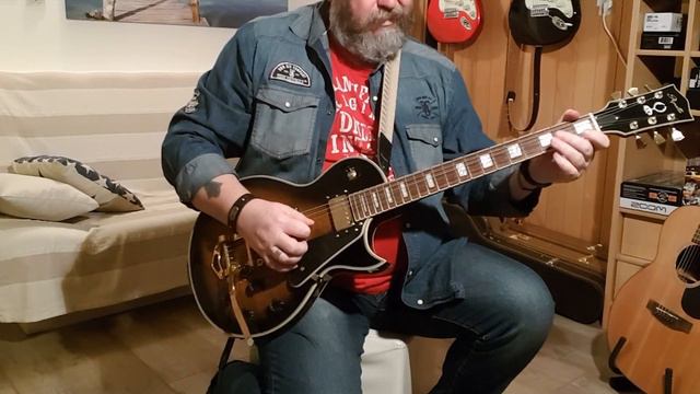 Apollo Custom Les Paul смотреть онлайн