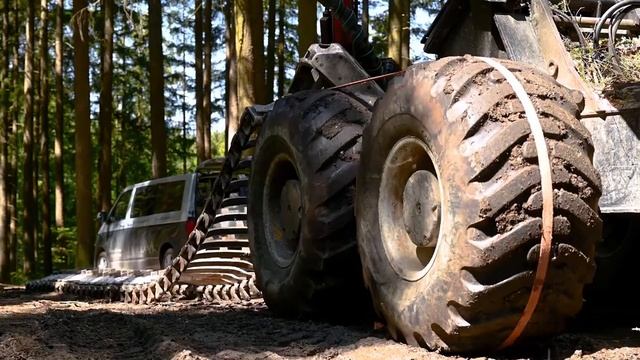 Giganten im Wald? - Holz fällen mit Komatsu Harvester 951 | Bernhard Fercher | Agrarvolution Report смотреть онлайн