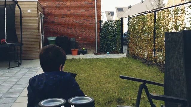 Lego Mindstorms EV3 - Paper Airplane Launcher смотреть онлайн