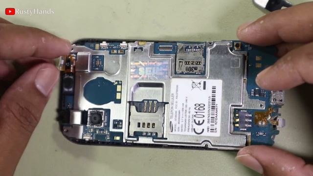 Looking for an old phone in the trash -- Restoration old touch phone смотреть онлайн