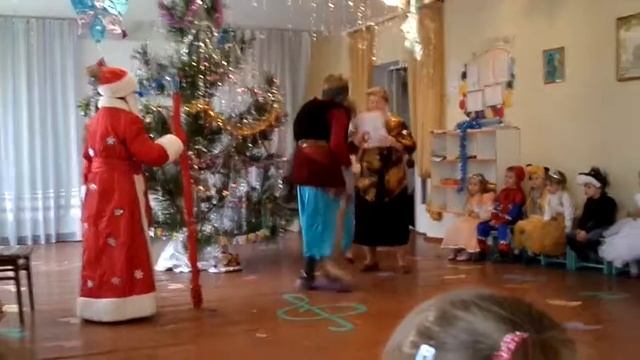 Новогодний утренник. смотреть онлайн