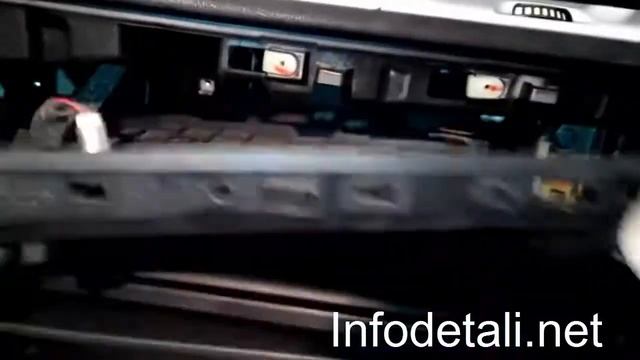 Как заменить фильтр салона на рено меган 3  (Cabin Filter Air Conditioner Renault Megane 3)