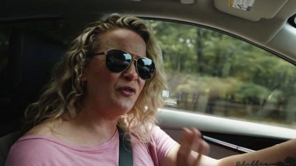 The Kia Niro EV is a WINNER and a LOSER. Let Us Explain… // 2023 Kia Niro Family REVIEW