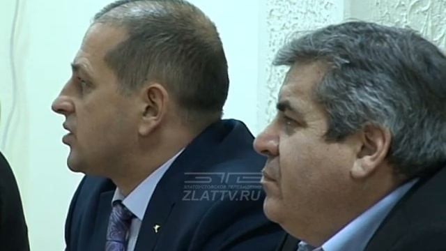 В детском парке района машзавода появится новое кафе смотреть онлайн