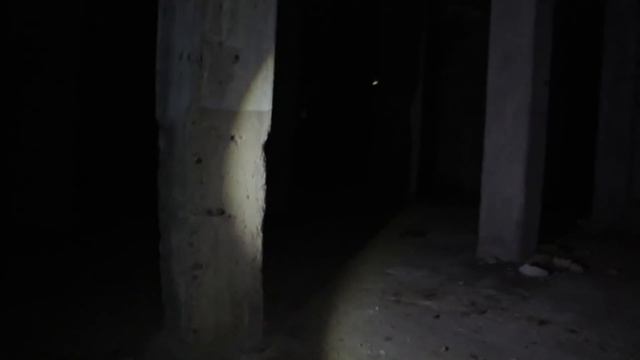 (WE SAVED HER) THE SLENDERMAN GAME IN REAL LIFE 2!! (EXPLORING AN ABANDONED FACTORY) смотреть онлайн