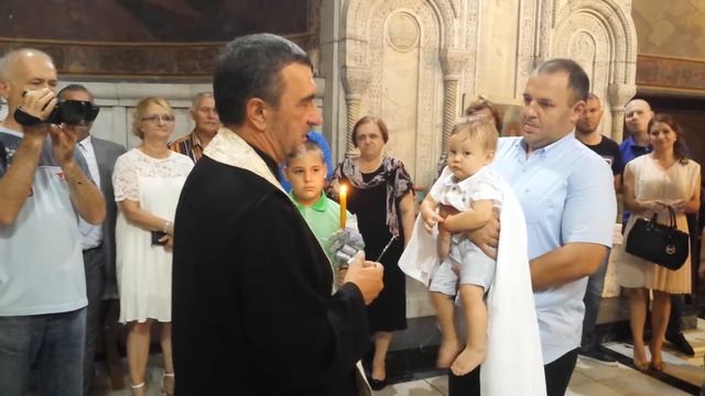 СЕРБСКИЕ ТРАДИЦИИ...КРЕЩЕНИЕ В ЦЕРКВИ. смотреть онлайн