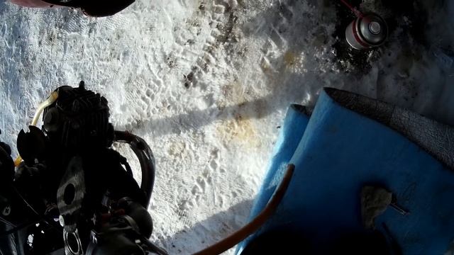 Заводим мопед зимой, промывка карбюратора смотреть онлайн