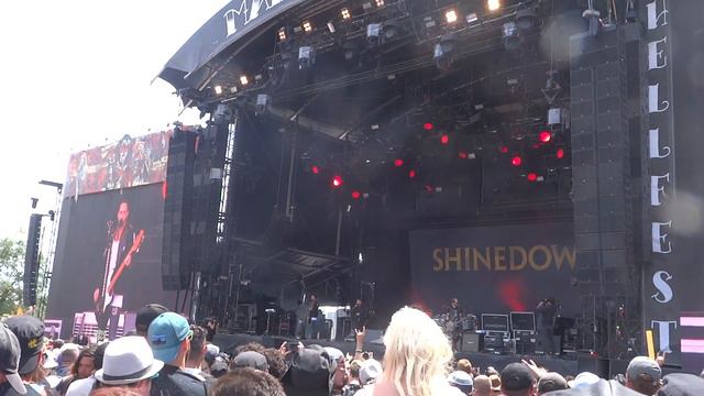 Shinedown @ Hellfest 2018 - Clisson - 24/06/2018 смотреть онлайн