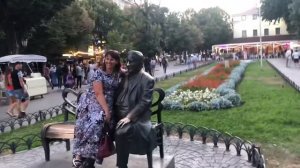 Дерибасовская...главная улица Одессы.