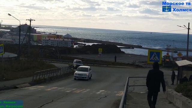 В городе Холмск на Матросова строят газовую заправку, а не рынок смотреть онлайн