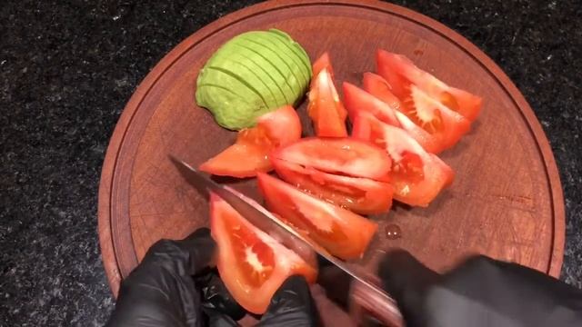 ОМЛЕТ С АВОКАДО.