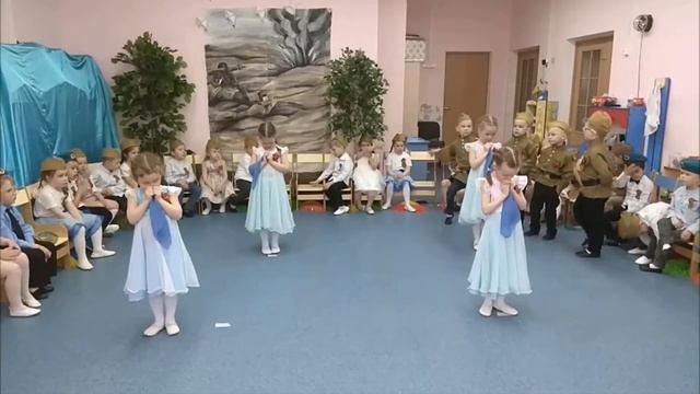 досуг 9 мая средняя группа "Тигрята" смотреть онлайн
