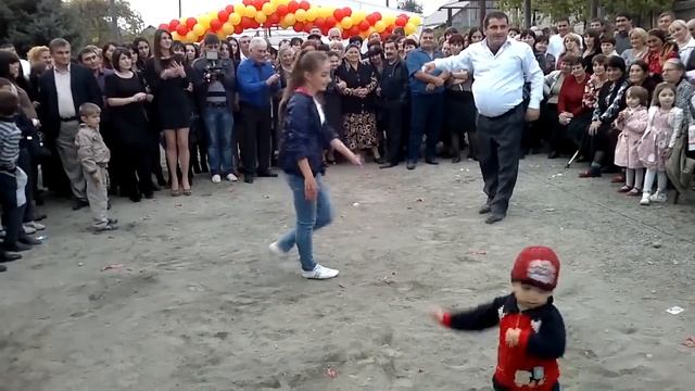 БЕСЛАН ЗАЖИГАЕТ НА СВАДЬБЕ смотреть онлайн