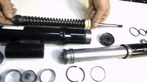 Мерседес 166  GL ML ремонт переднего амортизатора.