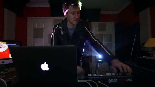 Snow White remixed live смотреть онлайн