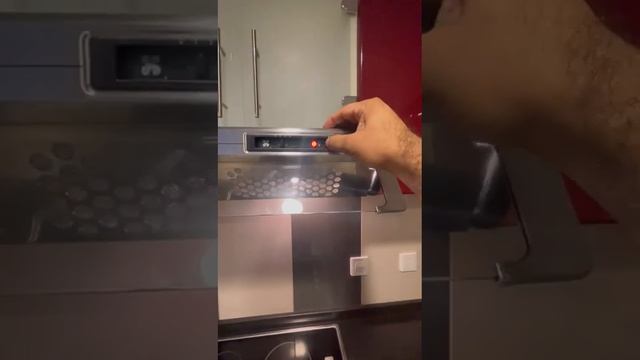 Cooker Hood смотреть онлайн