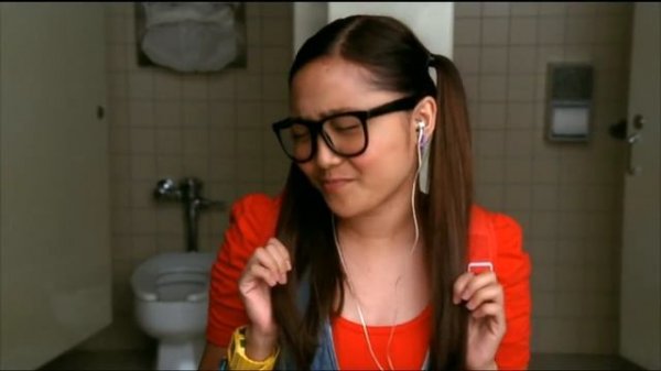 GLEE - Full Performance of ''Telephone'' from ''Audition''