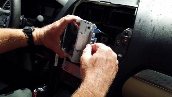 2011-2016 Ford Explorer - MyFord Touch Sync 2 to Sync 3 with Apple CarPlay & Android Auto Upgrade!