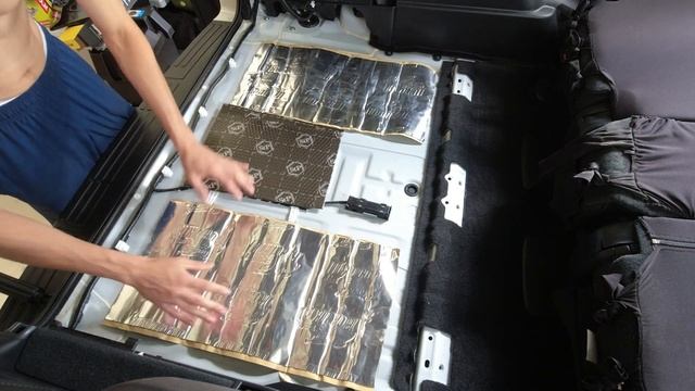 How to Sound Deaden Your Prado 150 // Toyota Prado and Lexus GX460 Build смотреть онлайн