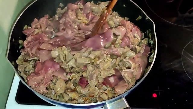 КУЧМАЧИ блюдо из куриной печени, сердечек и желудочков. #food #вкусно #вкусныйрецепт #еда #рецепт