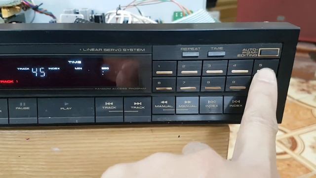 15/2.. 2 Chiếc đầu CD Pioneer bãi zin / Lh 0935 668 698 ( zalo) смотреть онлайн
